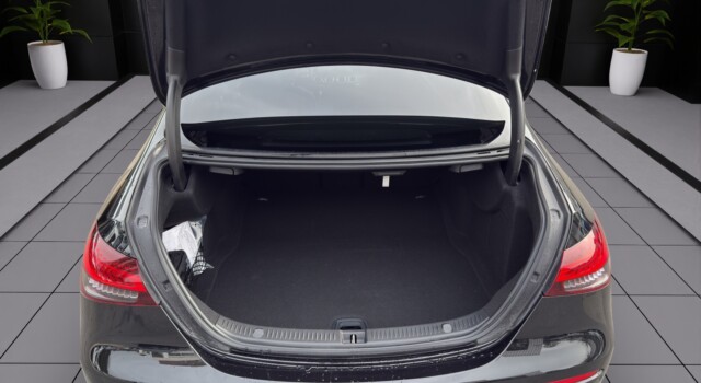 MERCEDES-BENZ E 220 d 4Matic 9G-Tronic