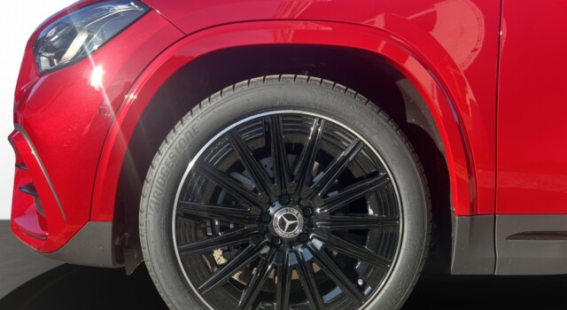 MERCEDES-BENZ GLA 200 Night Star 7G-DCT