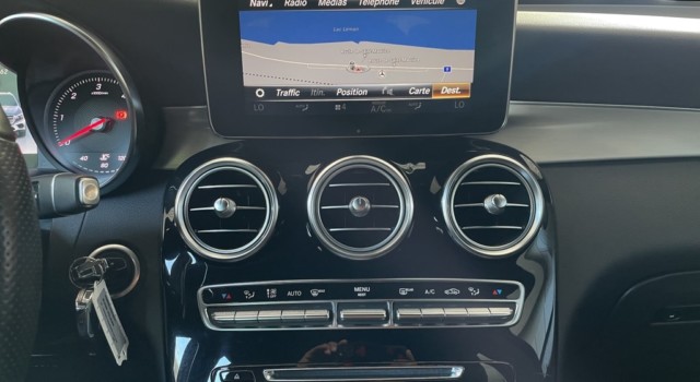 MERCEDES-BENZ GLC 220 d AMG Line 4Matic