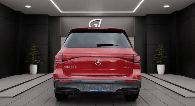 MERCEDES-BENZ EQB 350 66,5 kWh 4Matic Swiss Star