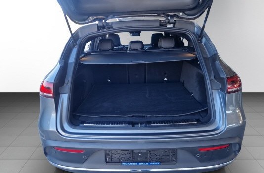 MERCEDES-BENZ EQC 400 AMG Line 4Matic