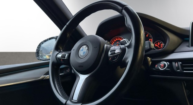 BMW X5 xDrive 30d Steptronic M Sport Attelage