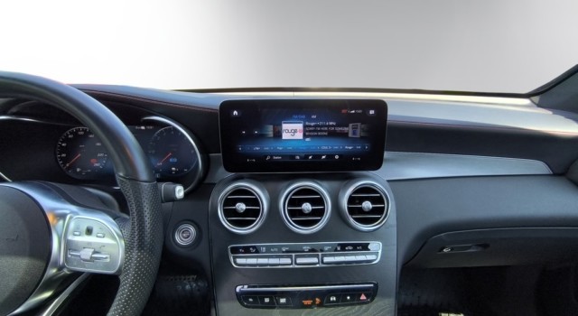 MERCEDES-BENZ GLC 300 e AMG Line 4Matic