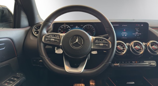 MERCEDES-BENZ GLA 250 e AMG Line 8G-DCT