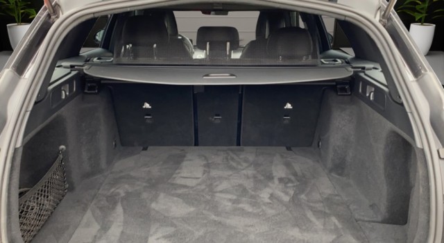 MERCEDES-BENZ C 220 d T 4 Matic