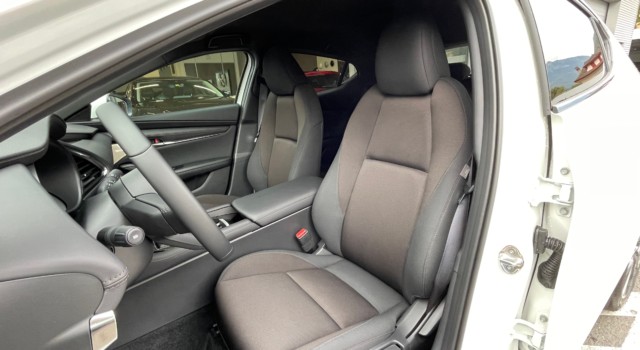 MAZDA 3 Hatchback SKYACTIV-G M Hybrid 140 Centre Line Automat