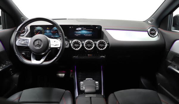 MERCEDES-BENZ EQA 250 AMG Line