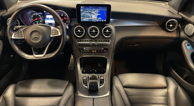 MERCEDES-BENZ GLC 220 d AMG Line 4Matic