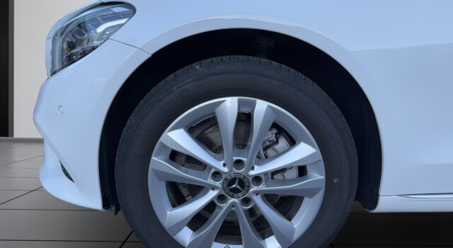 MERCEDES-BENZ C 200 SwissStar 4M Avant.
