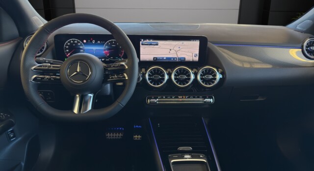 MERCEDES-BENZ GLA 220 4Matic 8G-DCT