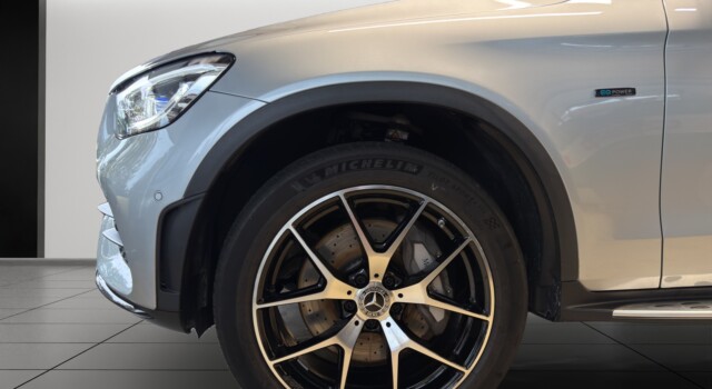 MERCEDES-BENZ GLC 300 e AMG Line Plus 4Matic 9G-Tronic