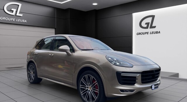 PORSCHE CAYENNE GTS