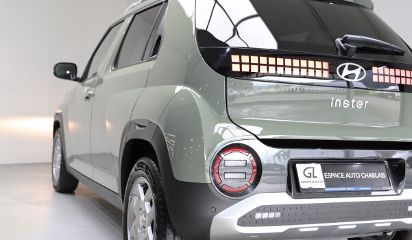 HYUNDAI INSTER 49kWh Amplia