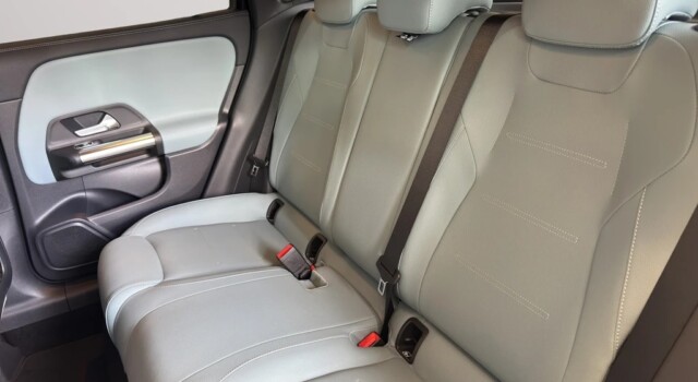 MERCEDES-BENZ GLA 220 4Matic 8G-DCT