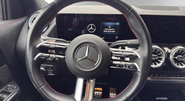 MERCEDES-BENZ GLA 220 4Matic 8G-DCT