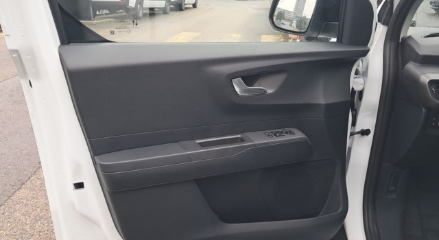 FORD TRANSIT COURIER Van 1.0 EcoBoost Trend Automat