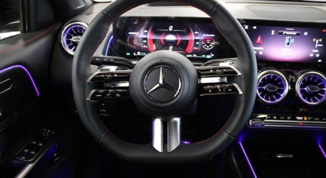 MERCEDES-BENZ GLB 250 4Matic 8G-Tronic