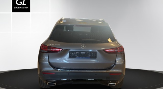 MERCEDES-BENZ GLA 200 Progressive