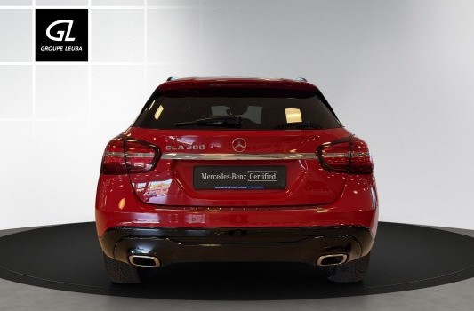 MERCEDES-BENZ GLA 200 Night Star