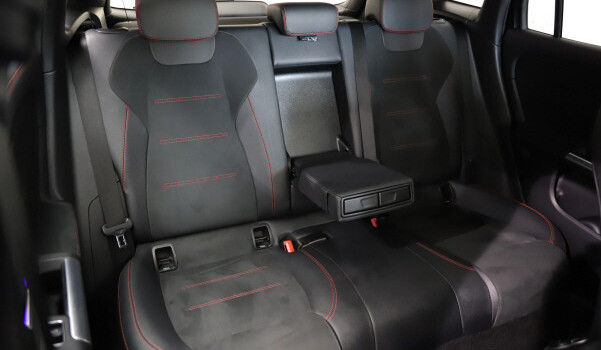 MERCEDES-BENZ EQA 250 AMG Line