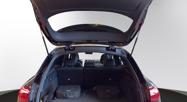 MERCEDES-BENZ GLC 300 de 4M 9G-Tronic