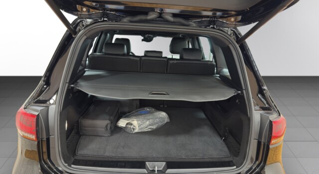 MERCEDES-BENZ EQB 300 4Matic