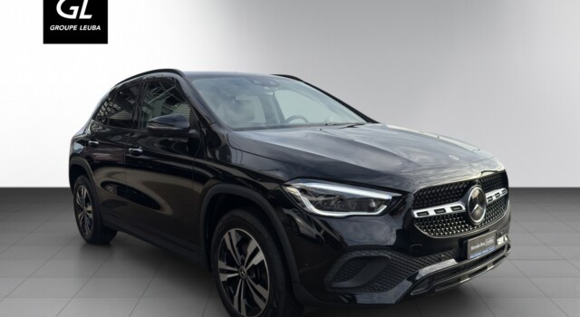 MERCEDES-BENZ GLA 250 Progressive4Matic