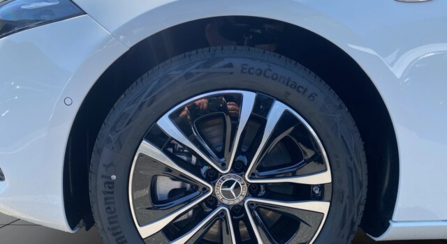 MERCEDES-BENZ A 250 e EQ Star 8G-DCT