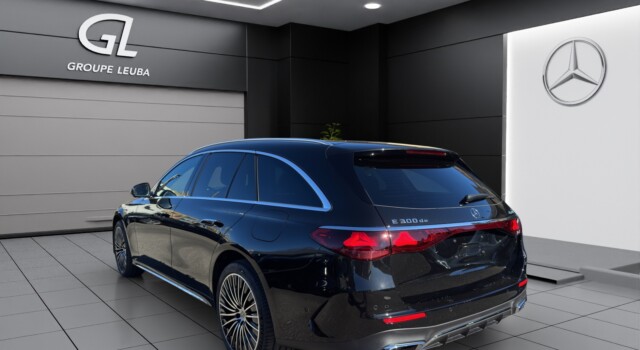 MERCEDES-BENZ E 300 de T 4Matic 9G-Tronic