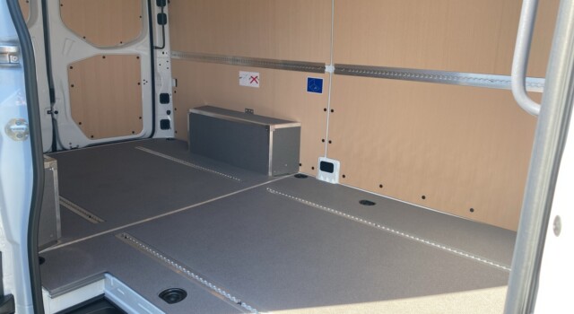 MERCEDES-BENZ Sprinter 315 CDI Standard 9G-TRONIC FWD