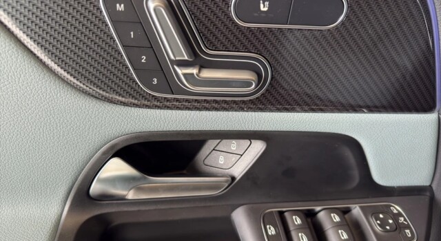 MERCEDES-BENZ GLA 220 4Matic 8G-DCT