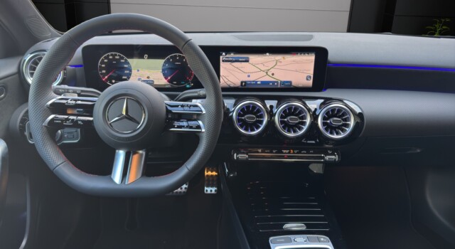 MERCEDES-BENZ A 200 Night Star 7G-DCT