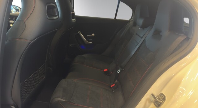 MERCEDES-BENZ A 200 Night Star 7G-DCT