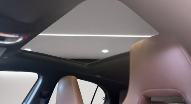 MERCEDES-BENZ A 35 AMG 4Matic