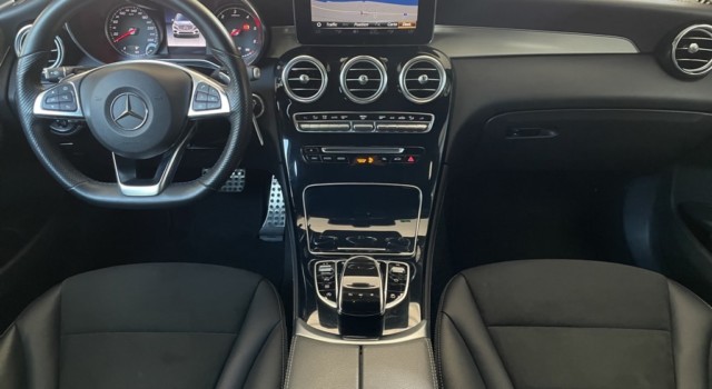 MERCEDES-BENZ GLC 220 d AMG Line 4Matic