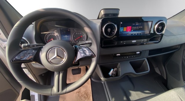 MERCEDES-BENZ Sprinter 315 CDI Standard 9G-TRONIC