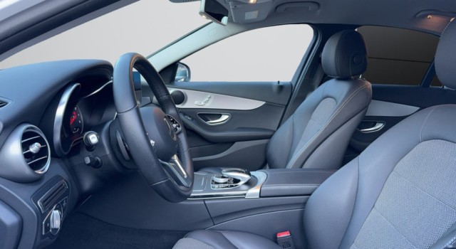 MERCEDES-BENZ C 200 SwissStar 4M Avant.