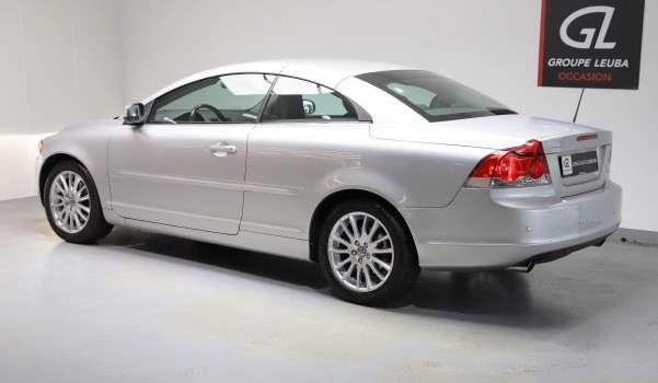 VOLVO C70 T5 Momentum