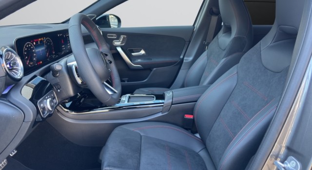 MERCEDES-BENZ A 220 4Matic 8G-DCT