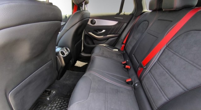 MERCEDES-BENZ GLC 300 e AMG Line 4Matic
