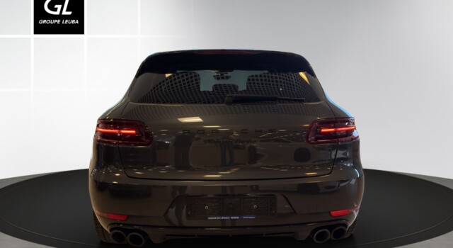 PORSCHE MACAN Turbo Performance