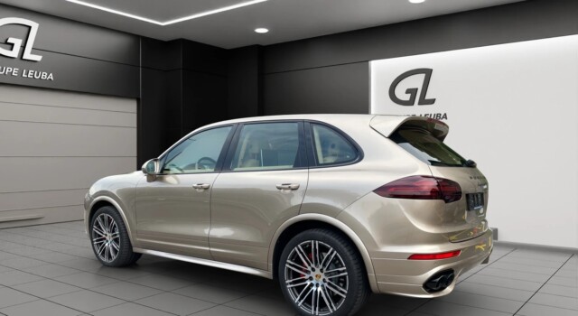PORSCHE CAYENNE GTS