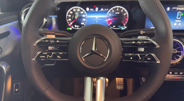 MERCEDES-BENZ CLA 250 4Matic 8G-DCT