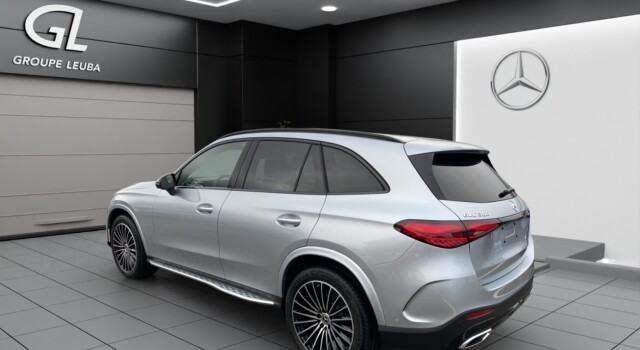 MERCEDES-BENZ GLC 300 4Matic AMG Line 9G-Tronic