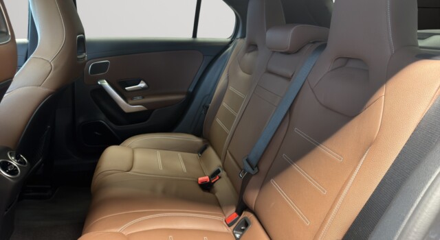 MERCEDES-BENZ A 35 AMG 4Matic