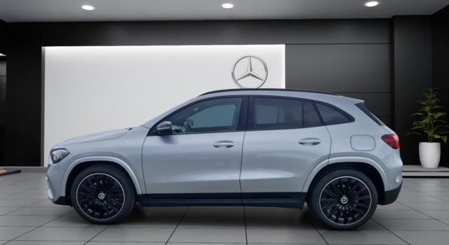 MERCEDES-BENZ GLA 250 4Matic 8G-DCT Swiss Star