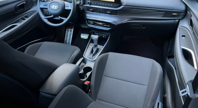 HYUNDAI BAYON 1.0 T-GDi Amplia DCT