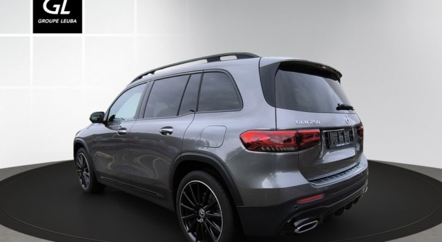 MERCEDES-BENZ GLB 250 AMG Line 4 MATIC