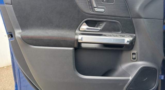 MERCEDES-BENZ GLB 250 4Matic 8G-Tronic