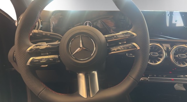 MERCEDES-BENZ A 220 d 8G-DCT